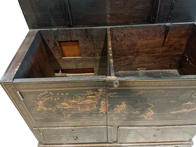 Lot 9 - An 18th century Japanese style chinoiserie...