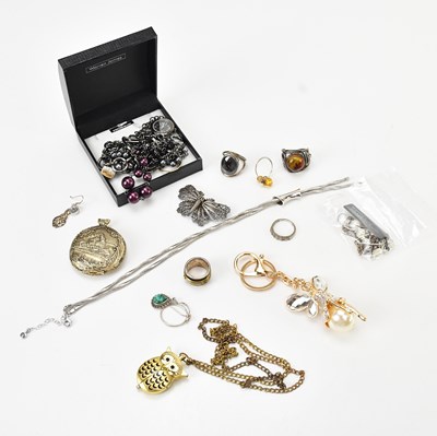 Lot 707 - A collection of decorative costume jewellery...