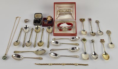Lot 1447 - A small quantity of assorted costume jewellery...