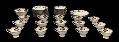 Lot 535 - SHELLEY; an early 20th century part setting...