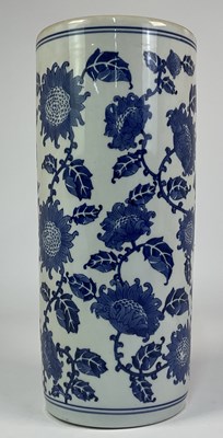 Lot 119 - A blue and white ceramic umbrella/stick stand...