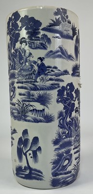 Lot 120 - A Chinese blue and white ceramic...