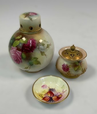 Lot 289 - ROYAL WORCESTER; a collection of three blush...