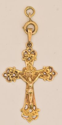 Lot 1374 - A yellow metal filigree crucifix pendant, 3.5...