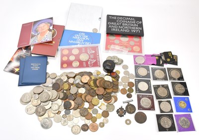 Lot 628 - A collection of half silver half crowns and...