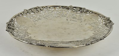 Lot 1142 - COOPER BROTHERS & SONS LTD; an Elizabeth II...