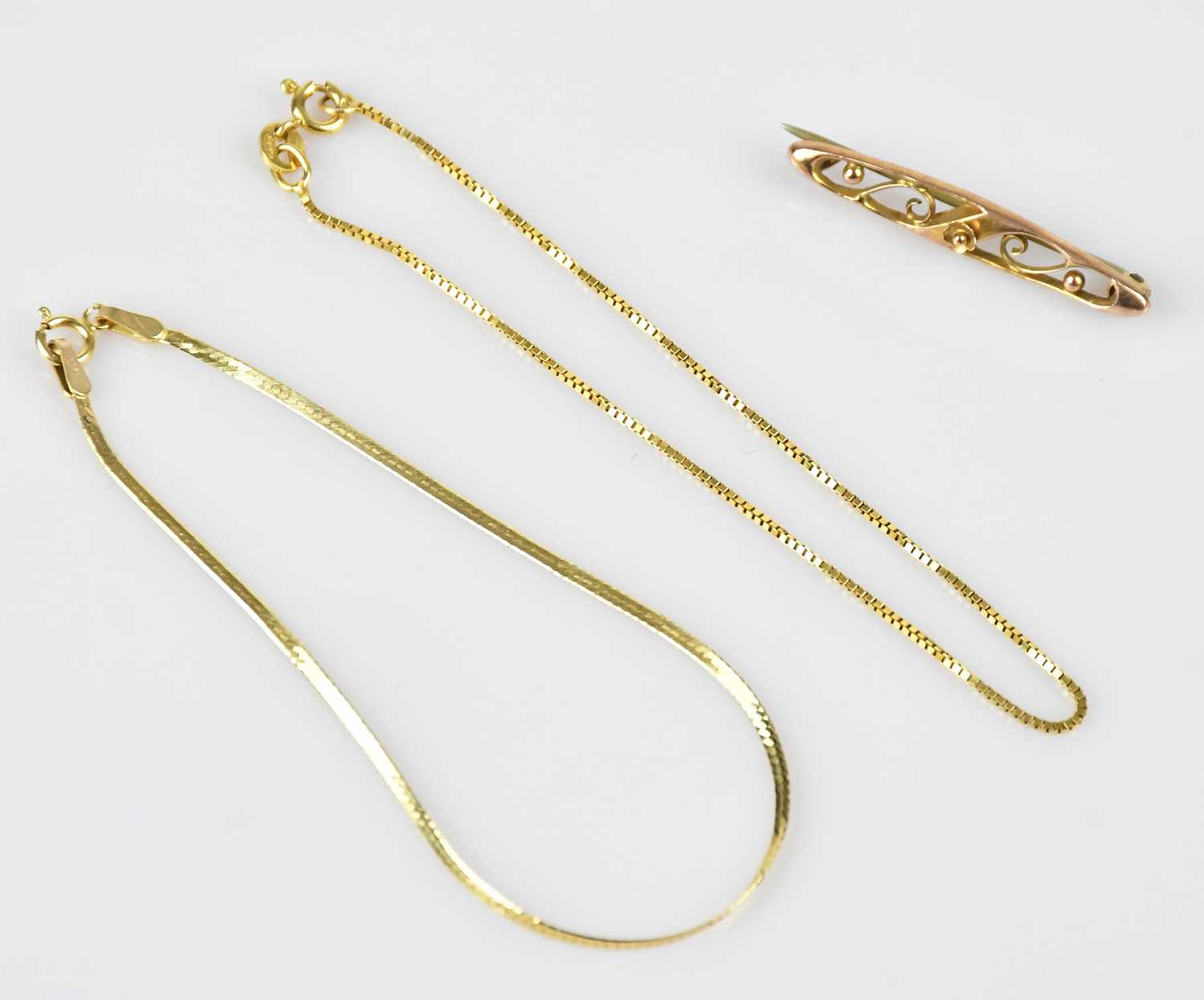 Lot 35 - Two 9ct yellow gold fine link bracelets,...