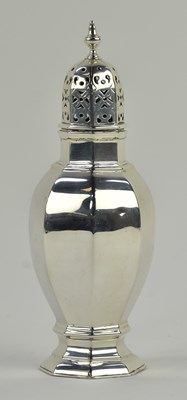 Lot 1187 - HORACE WOODWARD & CO; an Edward VII hallmarked...