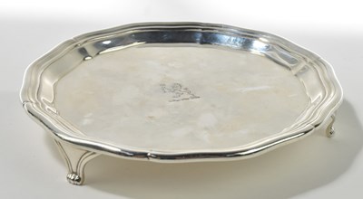 Lot 1147 - EDWARD BARNARD & SONS LTD; a George V...