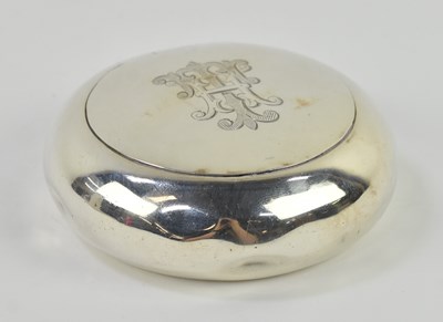 Lot 1253 - E S BARNSLEY & CO; an Edward VII hallmarked...
