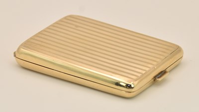 Lot 1264 - ADIE BROTHERS LTD; a George V 9ct yellow gold...