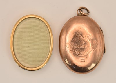 Lot 1365 - A yellow metal oval locket mourning pendant, 3....