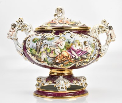 Lot 1540 - CAPODIMONTE; soup tureen, height 37cm.