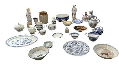 Lot 530 - A quantity of assorted sundry ceramics,...