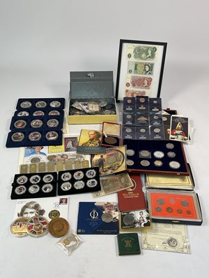 Lot 403 - A miscellaneous collection of coins to include...