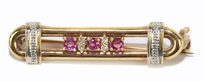 Lot 1222 - A 9ct yellow gold bar brooch
