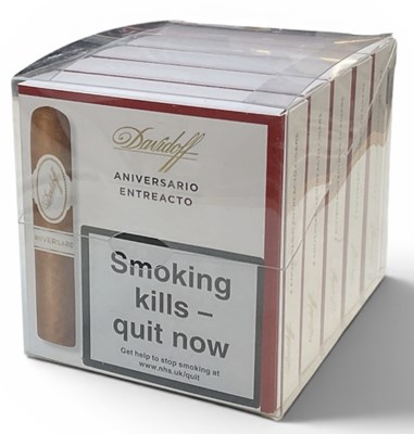 Lot 299 - DAVIDOFF; five sealed packs of four...