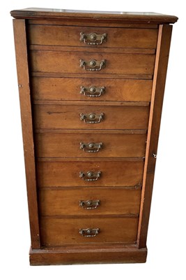 Lot 51 - An early 20th century mahogany Wellington...