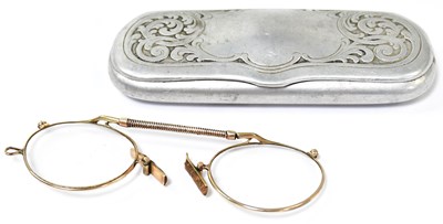 Lot 963 - A pair of yellow metal pince nez glasses,...