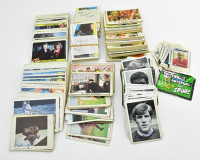 Lot 767 - A quantity of vintage children's collectors'...
