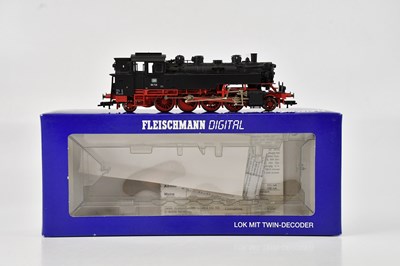 Lot 2272 - FLEISCHMANN DIGITAL; a boxed Lok mit...