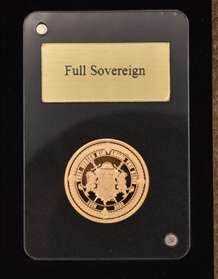Lot 1463 - An Elizabeth II encapsulated gold proof...