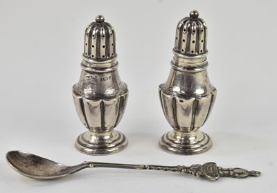 Lot 1257 - A pair of Edward VII miniature hallmarked...