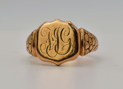 Lot 445 - A 9ct gold signet ring, size R, 8.1g.