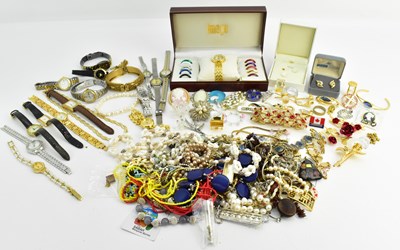 Lot 1451 - A quantity of modern and vintage costume...