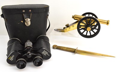 Lot 336 - A pair of cased Boots Admiral II 10x50mm fully...