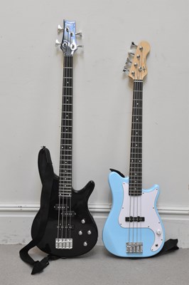 Lot 2193 - GLARRY; a four string electric bass guitar,...