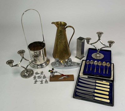 Lot 52 - A group of Art Deco and Art Nouveau items, to...