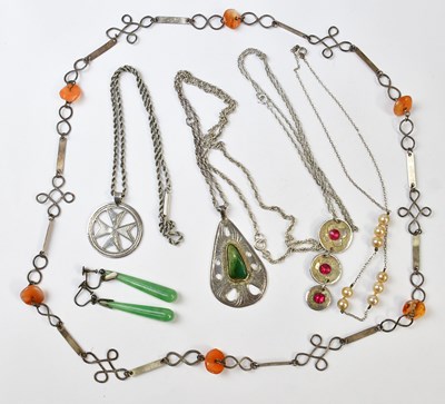 Lot 983 - A group of silver jewellery, comprising a...