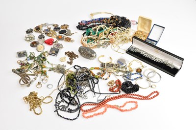 Lot 690 - An extensive collection of costume jewellery...