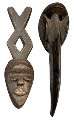 Lot 1014 - A Nigerian tribal carved wooden Hausa bird...
