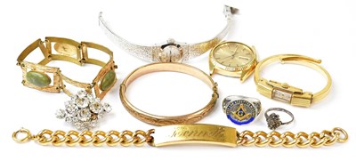 Lot 1002 - A group of vintage costume jewellery and...