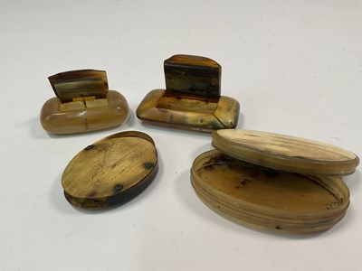 Lot 55 - Three horn snuff boxes and a magnifying glass,...