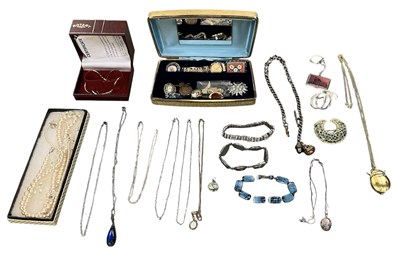 Lot 1431 - A small quantity of assorted costume jewellery...