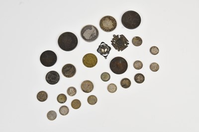 Lot 595 - A small collection of coins including...