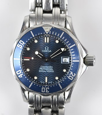 Lot 1127 - OMEGA; a lady's stainless steel Seamaster...