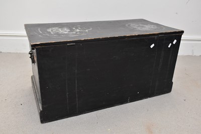 Lot 1084 - A Victorian stained pine blanket chest