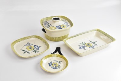 Lot 1547 - STAVANGERFLINT; 'Flamingo' pattern tableware...