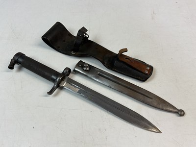 Lot 103 - MAUSER; a 1930s Swedish M1896 bayonet, with...