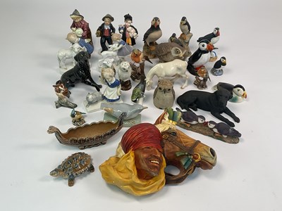 Lot 178 - A quantity of ceramics, porcelain, and plaster...