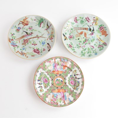 Lot 1654 - A group of three Chinese Canton plates,...