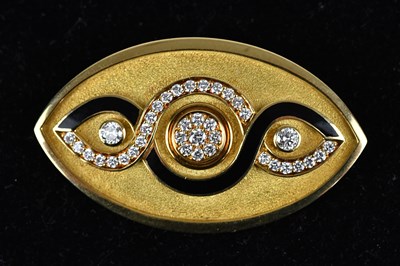 Lot 114 - LEO DE VROOMEN; an 18ct yellow gold diamond...