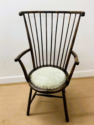 Lot 655 - A late 19th century Windsor barrel back...