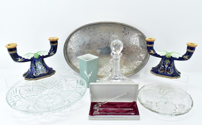 Lot 284 - Various collectibles including a large oval...