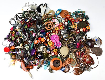 Lot 843 - A quantity of costume jewellery, to include...