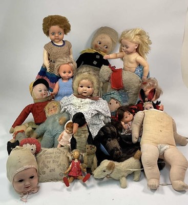 Lot 90 - A quantity of mid 1950s and early 1960s dolls...